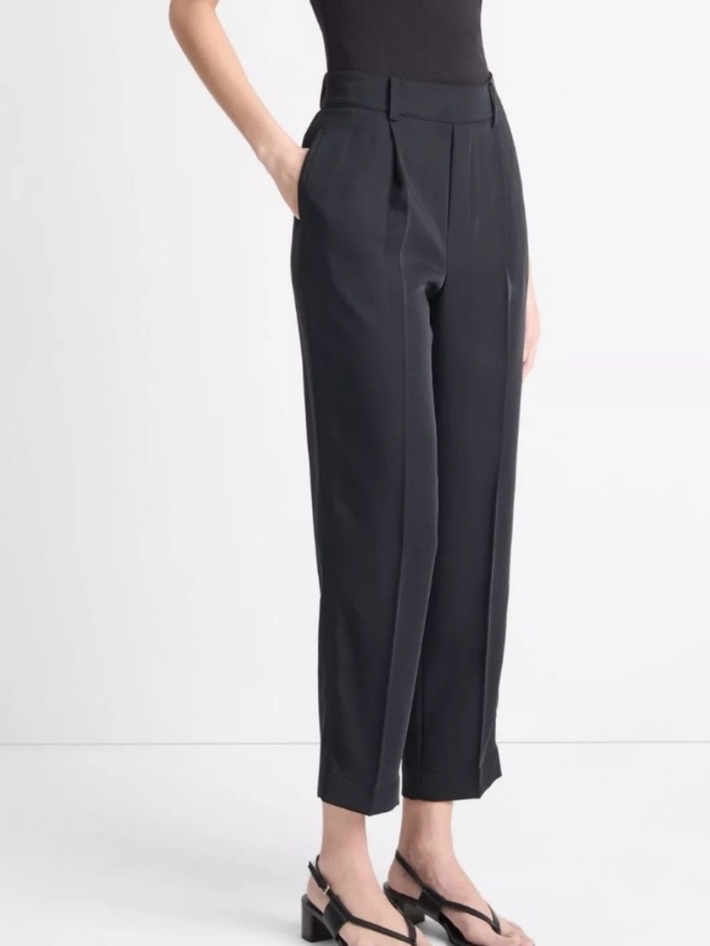 Vince Pleated Pull-On Tapered Leg Pants Cropped Women’s Black Size XS - Picture 3 of 13